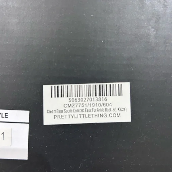 PrettyLittleThing cream faux fur faux suede ankle boot  Women’s Size 10 NIB - Picture 6 of 9